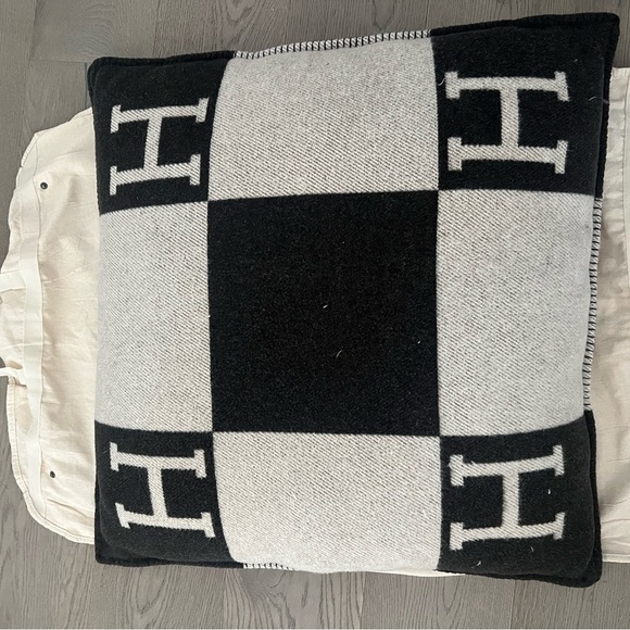 Hermes classic cushions - Picture 6 of 11